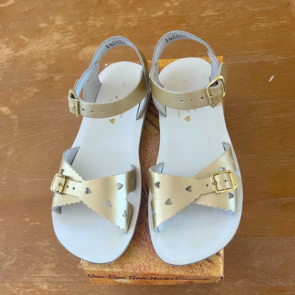 Salt water sandals girls